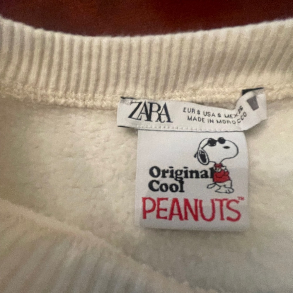 Zara Cream Snoopy Peanuts Sweatshirt - Picture 4 of 4